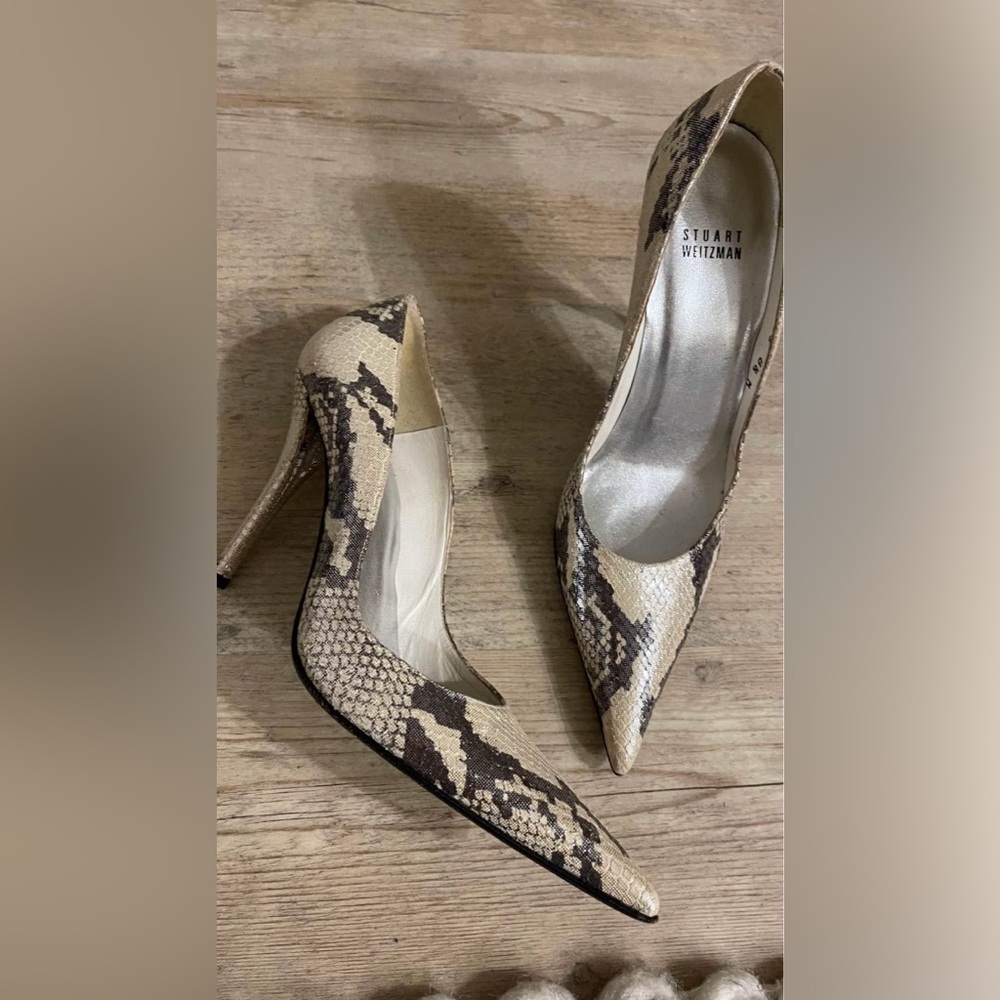 Rare Stuart Weizmann python pumps - Picture 4 of 16